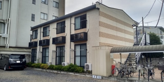 レオパレスホープステイの外観