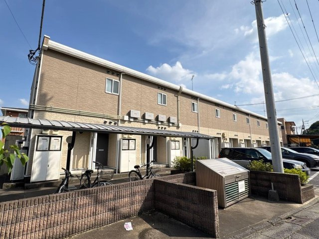 レオパレスタピスリーの外観