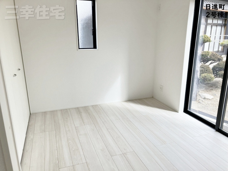 碧南市日進町の洋室|リビングと続き間になる洋室4.5帖