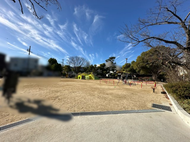 甲子園口2丁目　土地の周辺|徒歩圏内に公園があり、日常に緑を取り入れられる甲子園口2丁目。子どもの外遊びや気分転換にも最適な環境