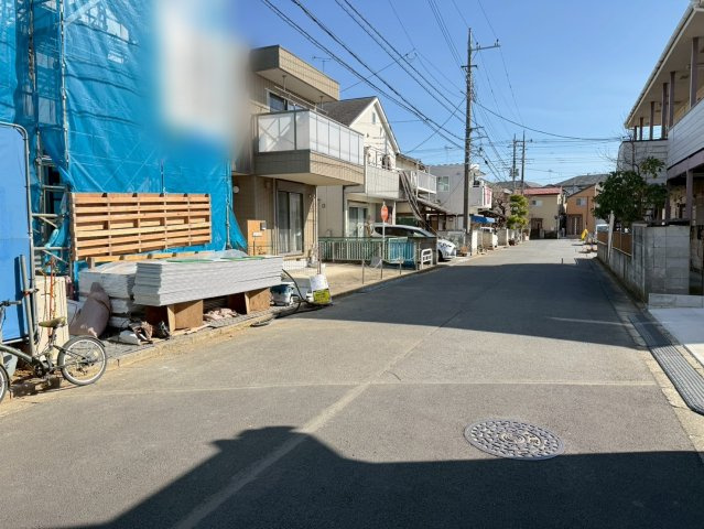 川越市砂新田６期　新築一戸建て　A号棟の前面道路含む現地写真|前面道路含む現地写真です