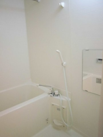 レオネクスト春日岡ファミリアの浴室