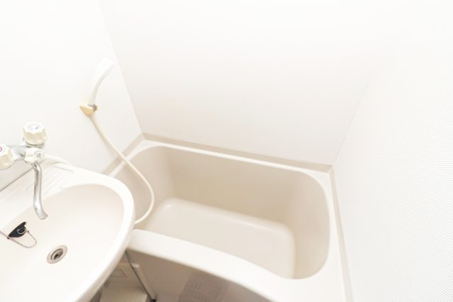 ダイナコートピア黒崎Ⅱ　6階の浴室|別号室のものになります。現状優先。