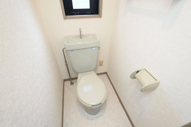 ダイナコートピア黒崎Ⅱ　6階のトイレ|別号室のものになります。現状優先。