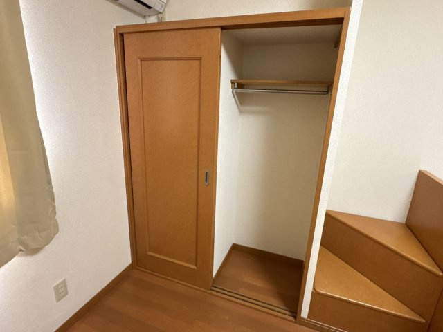 レオパレスラポールの内装