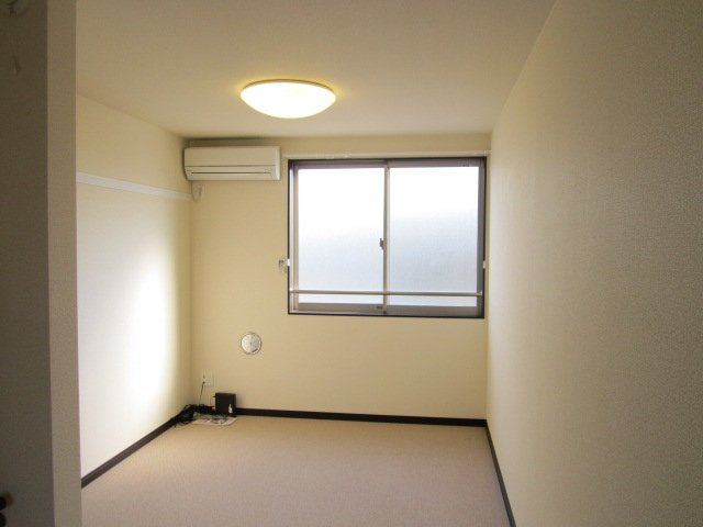 レオネクストラパン美園Ｂの居間・リビング