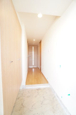 【玄関】 | エコロジー千葉みなとレジデンス | ※同物件・同タイプの写真です。