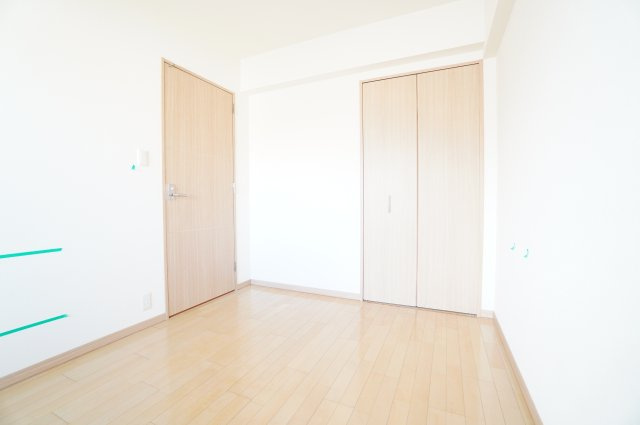 【洋室】 | エコロジー千葉みなとレジデンス | ※同物件・同タイプの写真です。