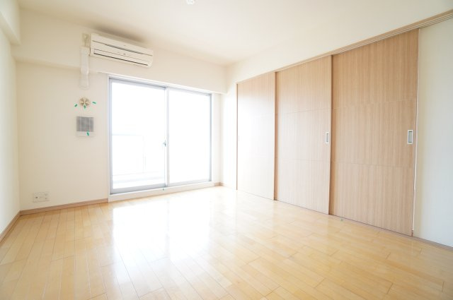 【居間・リビング】 | エコロジー千葉みなとレジデンス | ※同物件・同タイプの写真です。