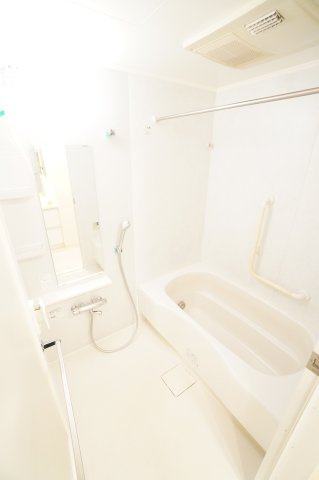 【浴室】 | エコロジー千葉みなとレジデンス | ※同物件・同タイプの写真です。