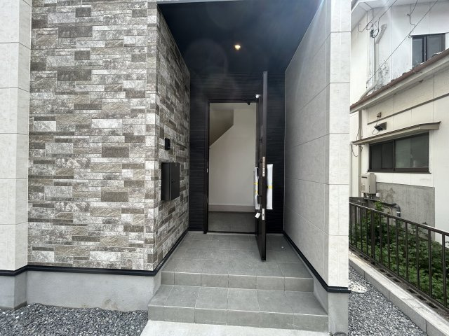 久留米市西町3期の玄関