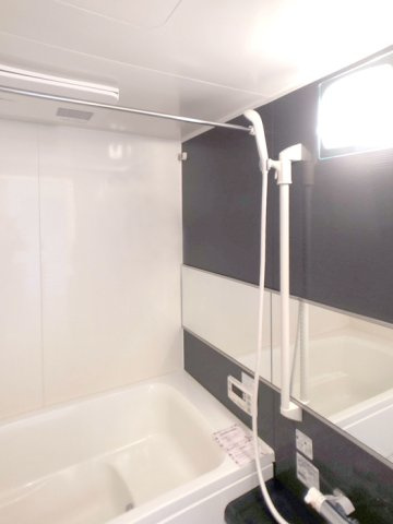 ヴィルヌーブＤ棟の浴室