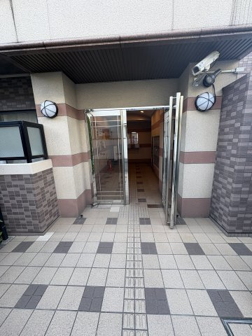 エクセリア文京池之端のエントランス