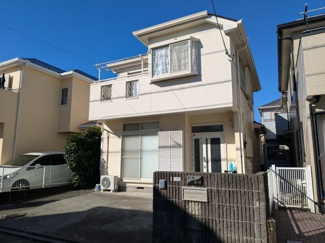 【外観】 | 海近ながら生活利便性も良好。買い物・交通アクセスのバランスが取れた住環境です。