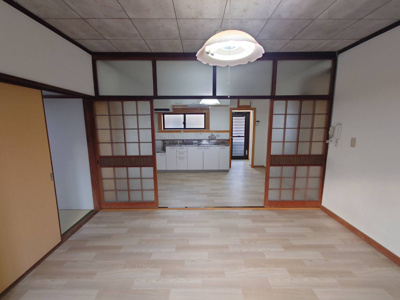 【洋室】 | 琴崎町貸家