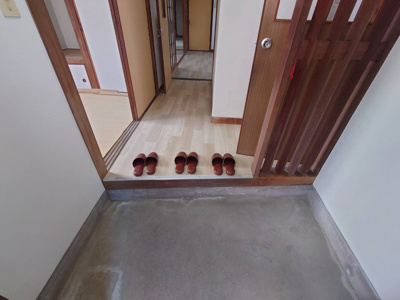 【玄関】 | 琴崎町貸家