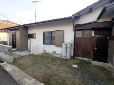 【庭】 | 琴崎町貸家