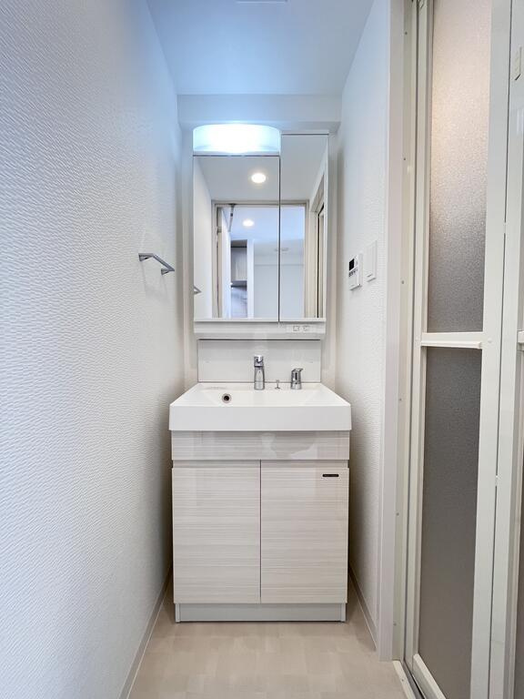 大阪市都島区都島北通２丁目の賃貸マンションの洗面所