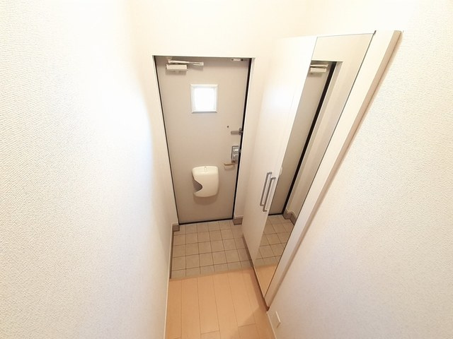 ブラマソーレＢの玄関|玄関