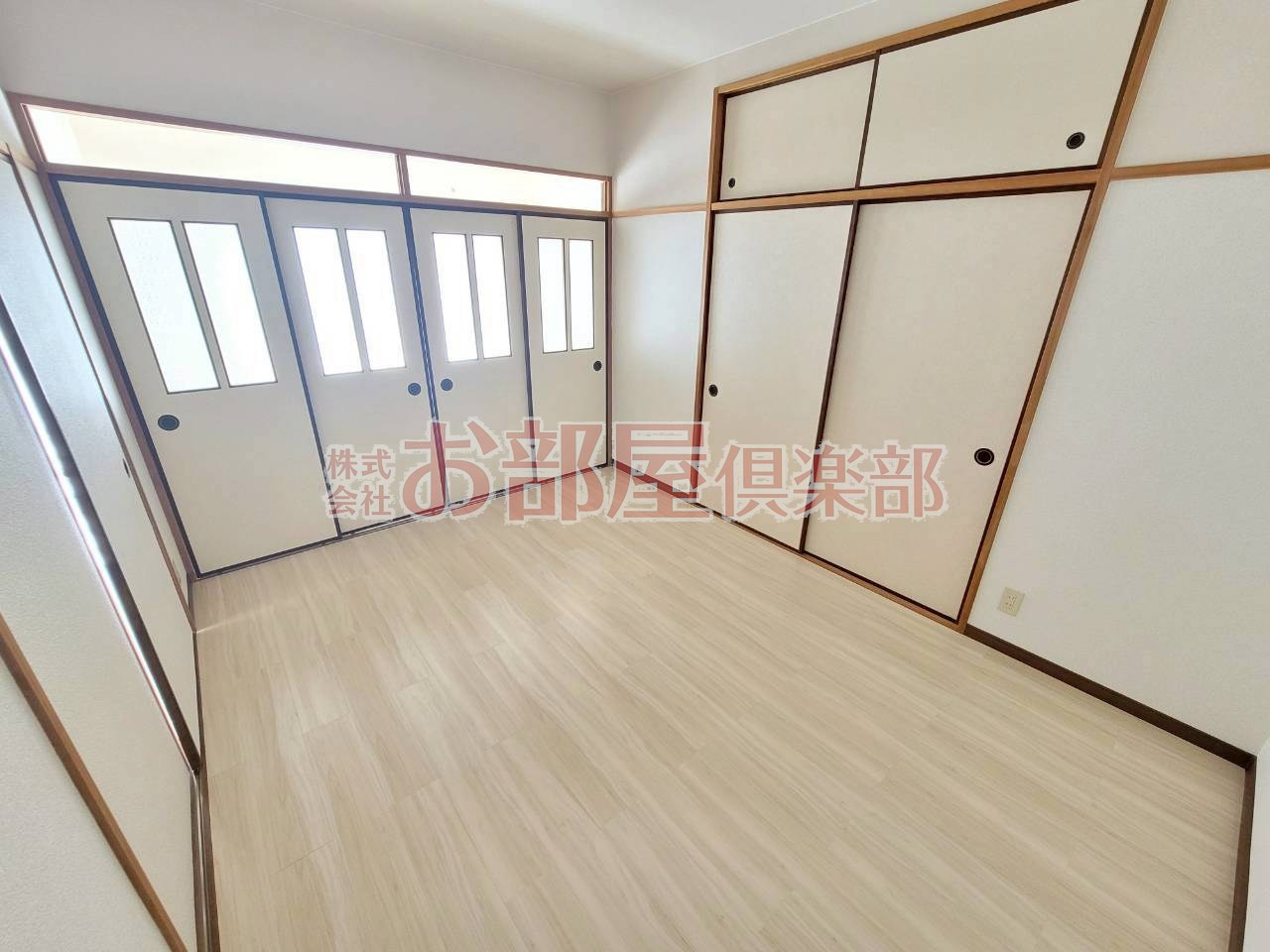 エテルナエーカーズの内装