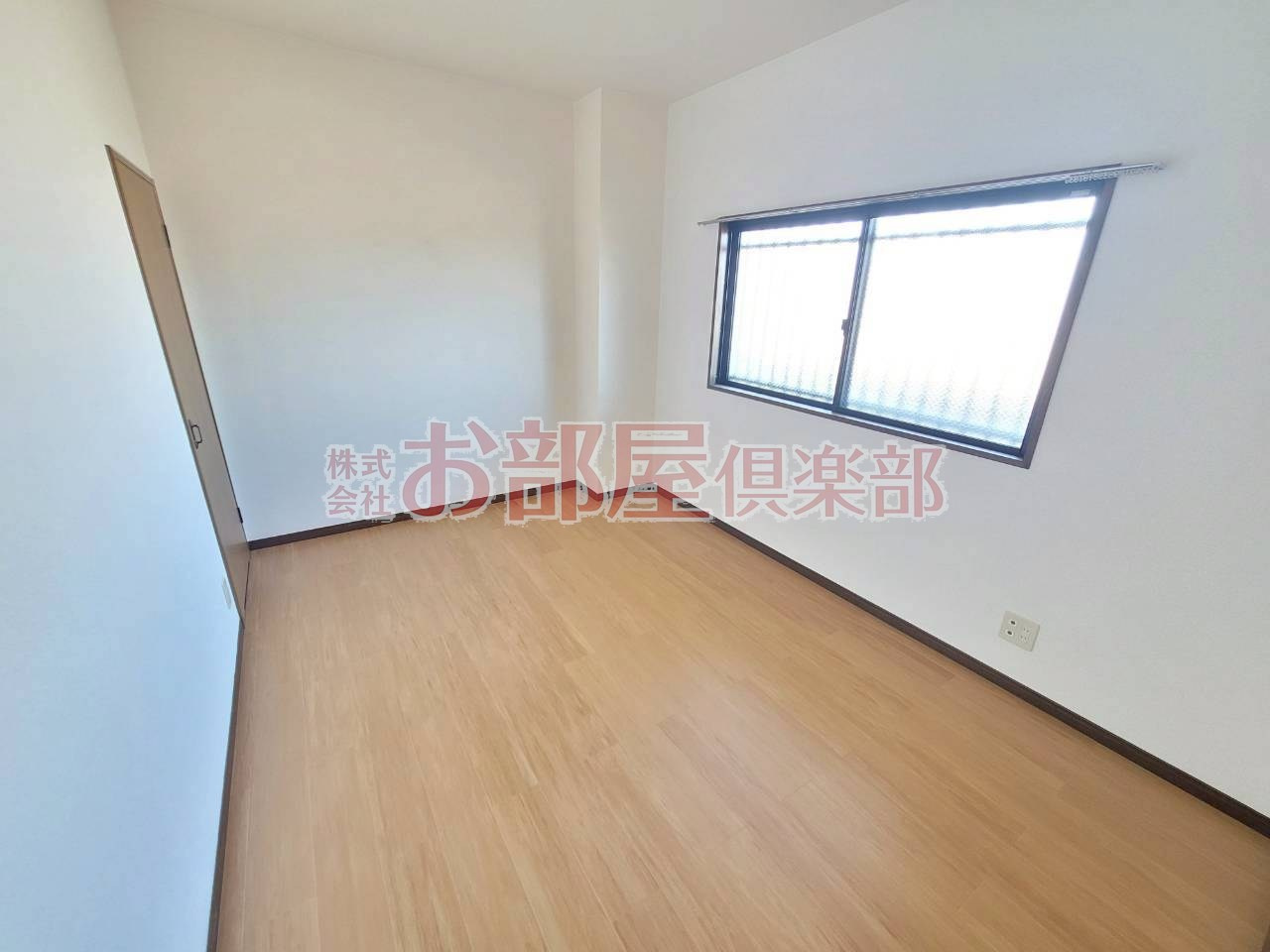 エテルナエーカーズの内装