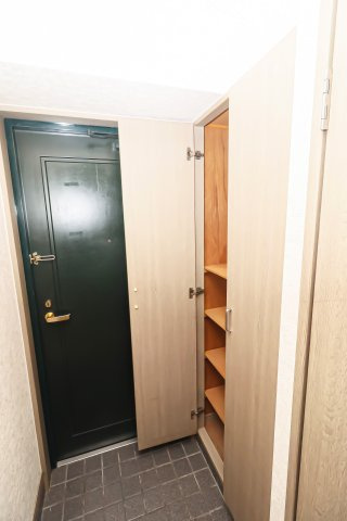 ダイナコートピア黒崎Ⅱ　5階の収納|別号室のものになります。現状優先。