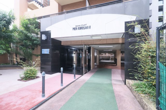 ダイナコートピア黒崎Ⅱ　5階のエントランス