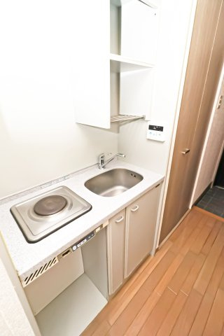 ダイナコートピア黒崎Ⅱ　5階のキッチン|別号室のものになります。現状優先。