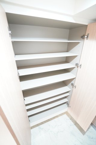 【収納】 | エコロジー千葉みなとレジデンス | ※同物件・同タイプの写真です。
