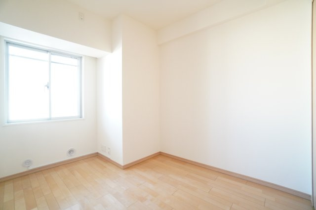 【洋室】 | エコロジー千葉みなとレジデンス | ※同物件・同タイプの写真です。