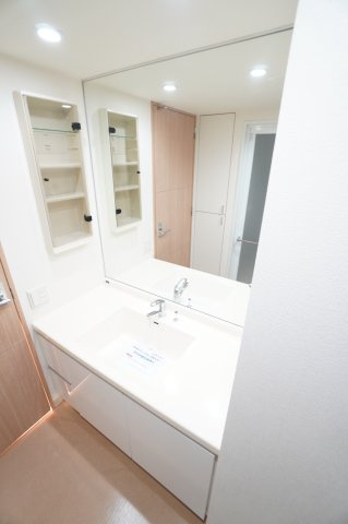 【独立洗面台】 | エコロジー千葉みなとレジデンス | ※同物件・同タイプの写真です。