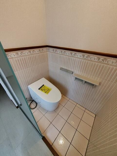 代田三丁目戸建のトイレ