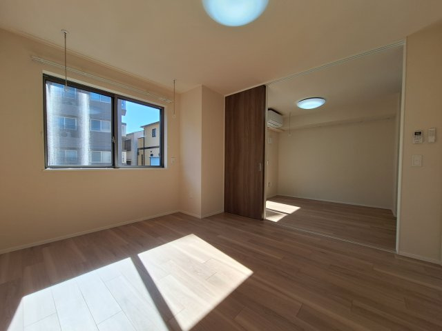(シニア限定)ヘーベルVillage浦和本太の洋室