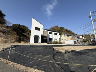 自然溢れる住宅街　土地の画像