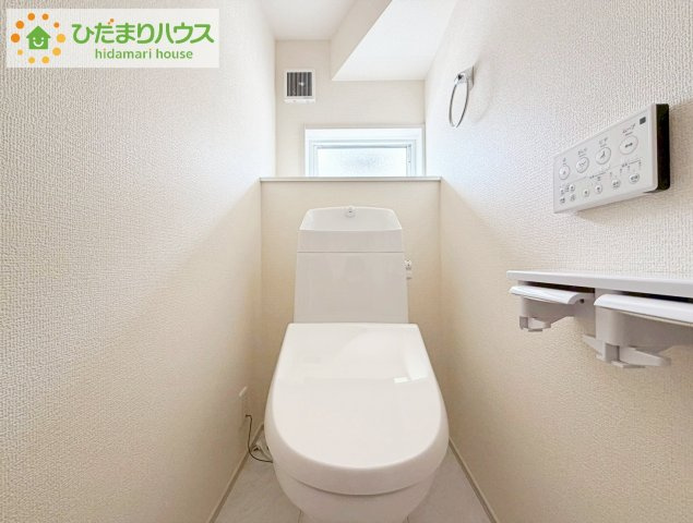 いわき市泉町滝尻第2　新築戸建　7号棟のトイレ|トイレは1F、2F共に完備！取り合いになることがありませんね(^^)/