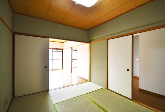 ハイツ277の和室