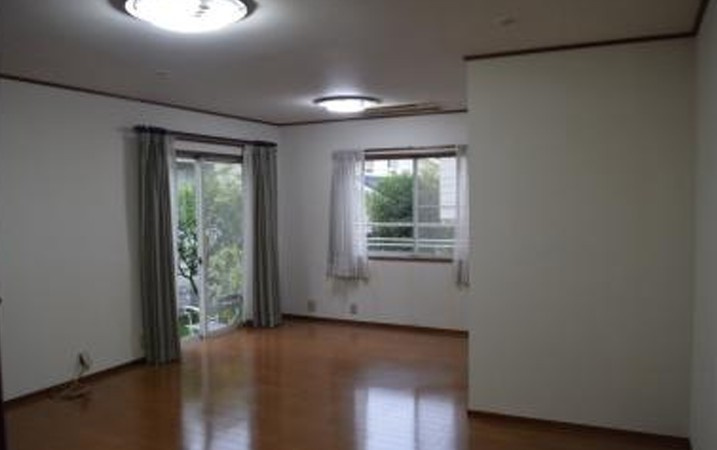 泉区領家4丁目 中古戸建 3300万円の居間・リビング