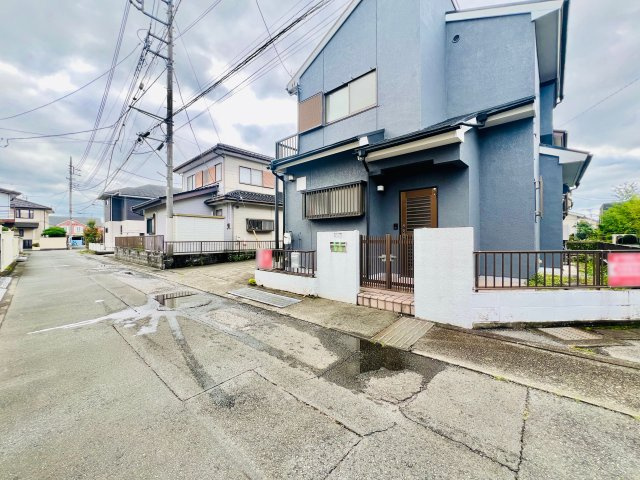 前橋市前箱田町の前面道路含む現地写真|閑静な住宅地