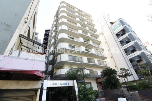 ユニハイム市岡2のエントランス|◆管理人は、日中おりますのでお困りごともスムーズにご相談できます♪
