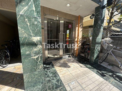 【エントランス】 | アロンディール本庄東