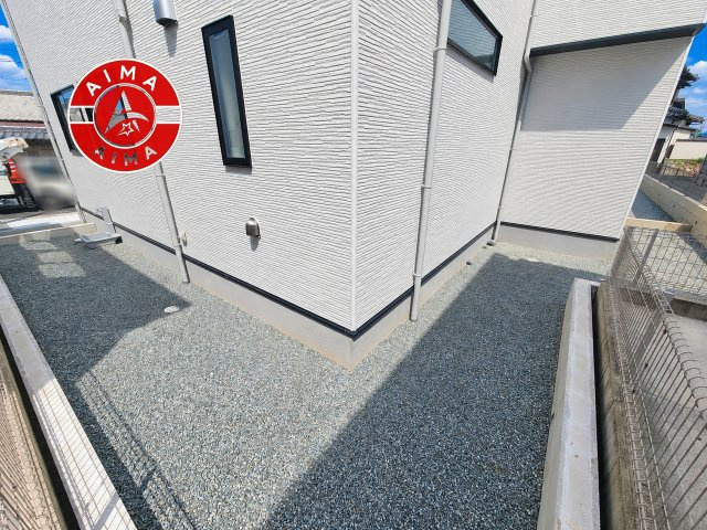 古賀市千鳥6丁目第2-3棟(3号棟）の外観|お庭で自由な時間を過ごせます。