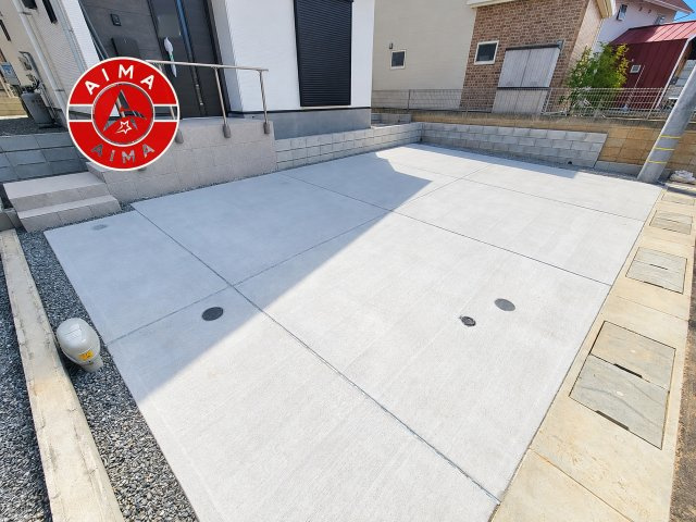 古賀市千鳥6丁目第2-3棟(3号棟）の外観|広々した駐車場になります。