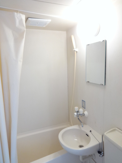 グレイスハイム久米川の浴室