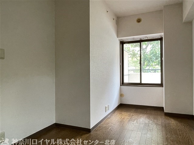【寝室】