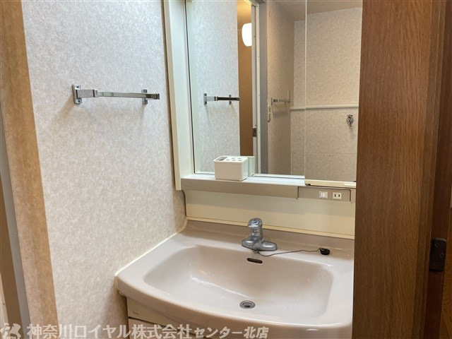 【独立洗面台】
