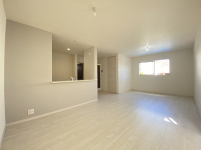 【居間・リビング】 | 読谷村宇座　第2（限定1棟） | ※同仕様写真です