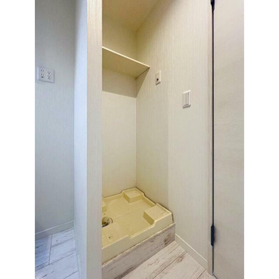 【設備】 | 西荻インフィニティ | 室内洗濯機置場。