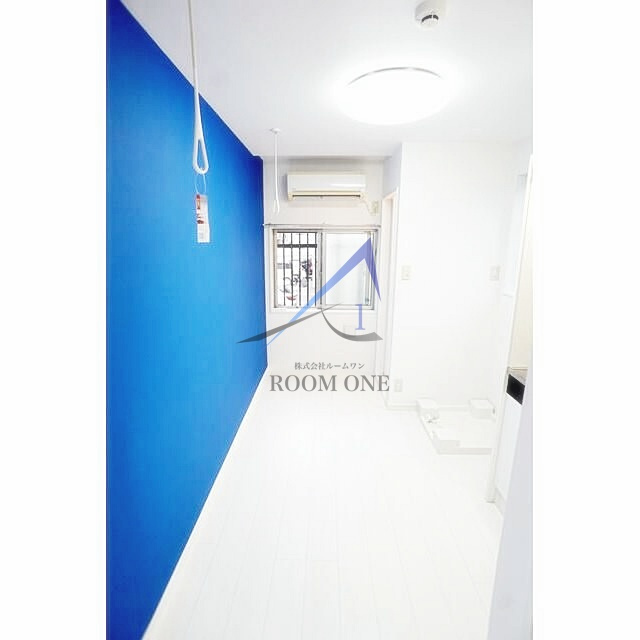 サークルハウス江古田弐番館の居間・リビング|洋室のお部屋です。