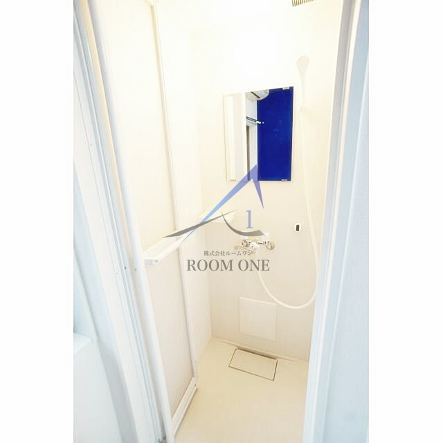 サークルハウス江古田弐番館の浴室|シャワールームです。