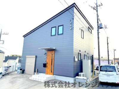 【外観】 | 町田市金井 中古戸建 | 周辺には多くの緑と公園が点在し、お子様とのひと時・ウォーキングで愉しめる場所も多くございます。現地と併せての散策をして頂きたい物件です。